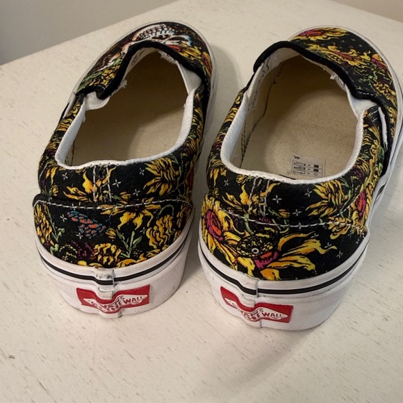 Vans Women’s (Coed) Classic Beauty Skull Slip-On Sneakers / Size 5 / Brand NWOT - Picture 6 of 9